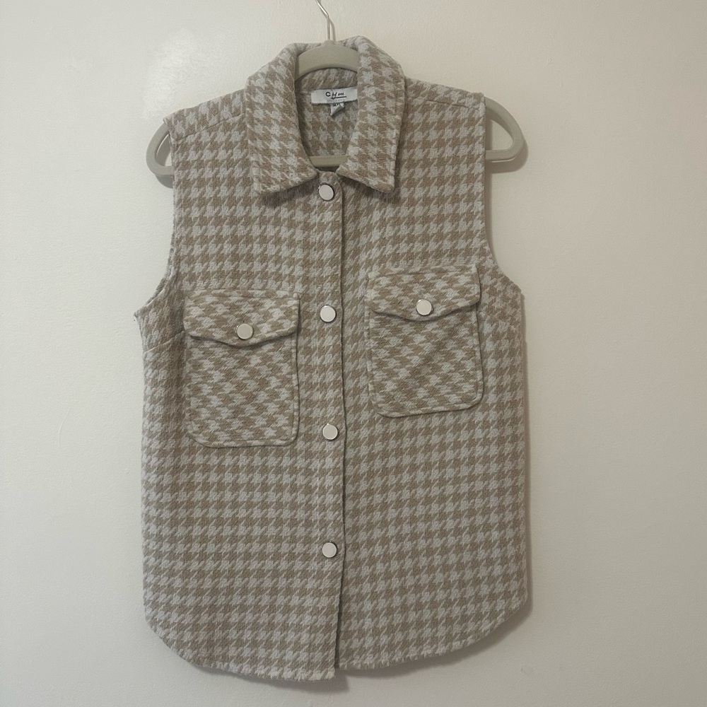 Tan Houndstooth Sleeveless Vest